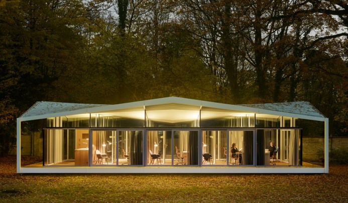 MDC – Frank Barkow: Spielraum