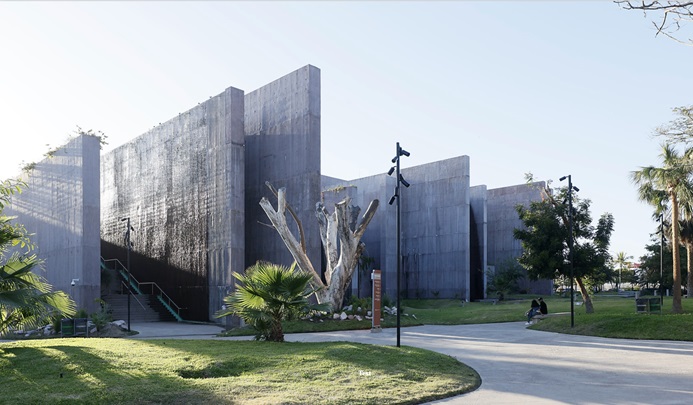 MDC – Tatiana Bilbao: The City, My Living Room