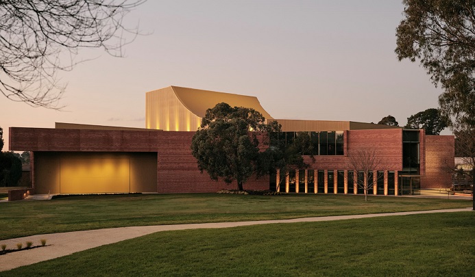 MDC –  Kerstin Thompson - What Architect?
